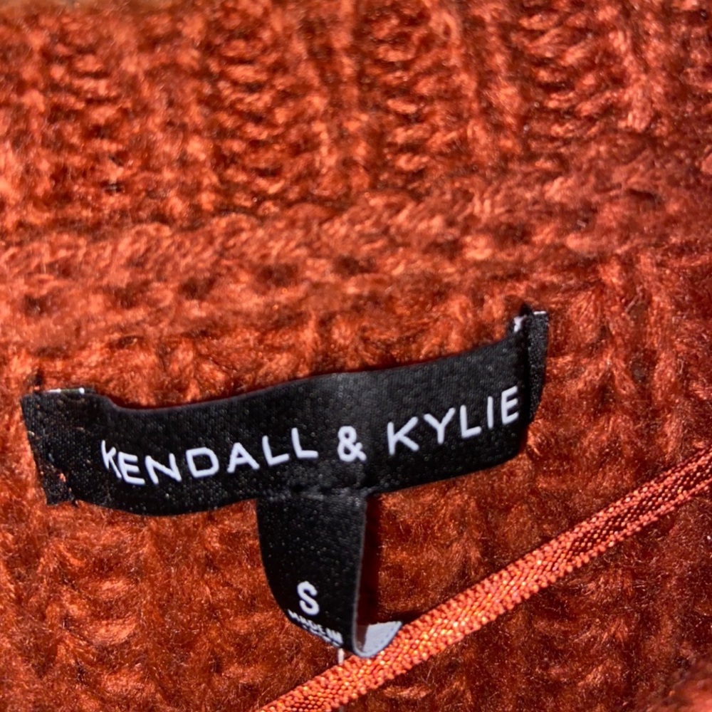 SOLD Kendall & Kylie orange pacsun cropped sweater - Picture 4 of 5